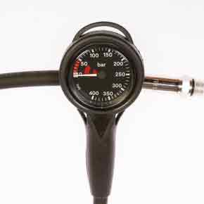 Compact Gauge with 32 Inch Hose